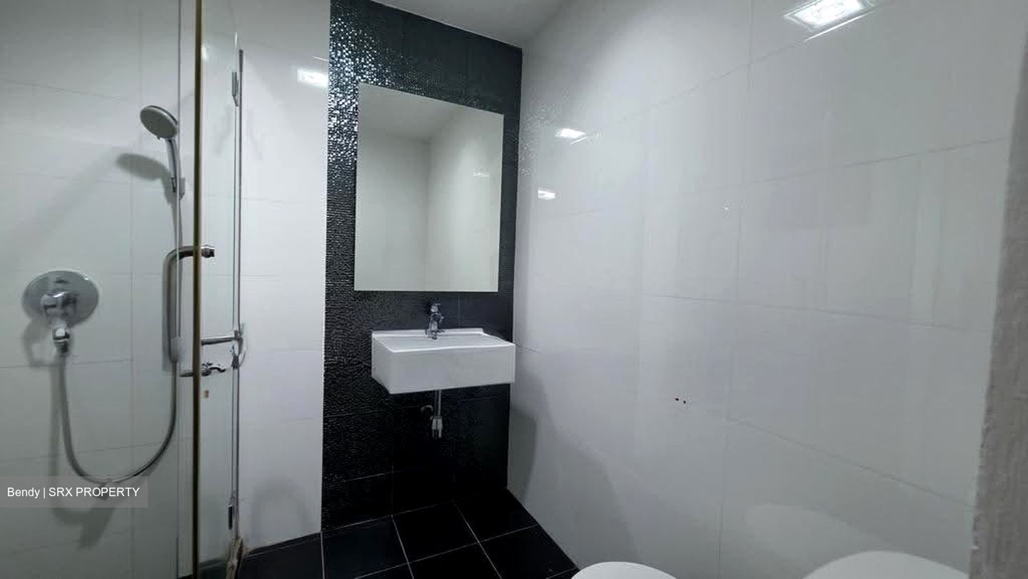 Grande Vista (D28), Condominium #613363511
